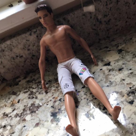 Barbies - Picture 6 of 6